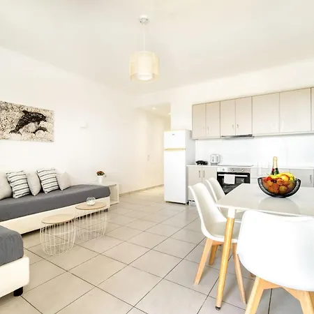 Overview Mykonos Aparthotel