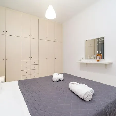 Overview Mykonos 4* Plintri