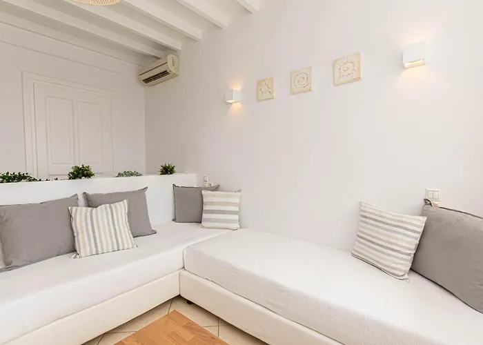 מלון דירות Overview Mykonos 4*