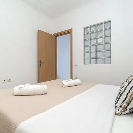 Overview Mykonos 아파트호텔 4*